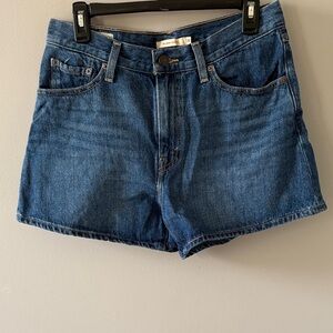 Levi's 80s Mom Jean Shorts
